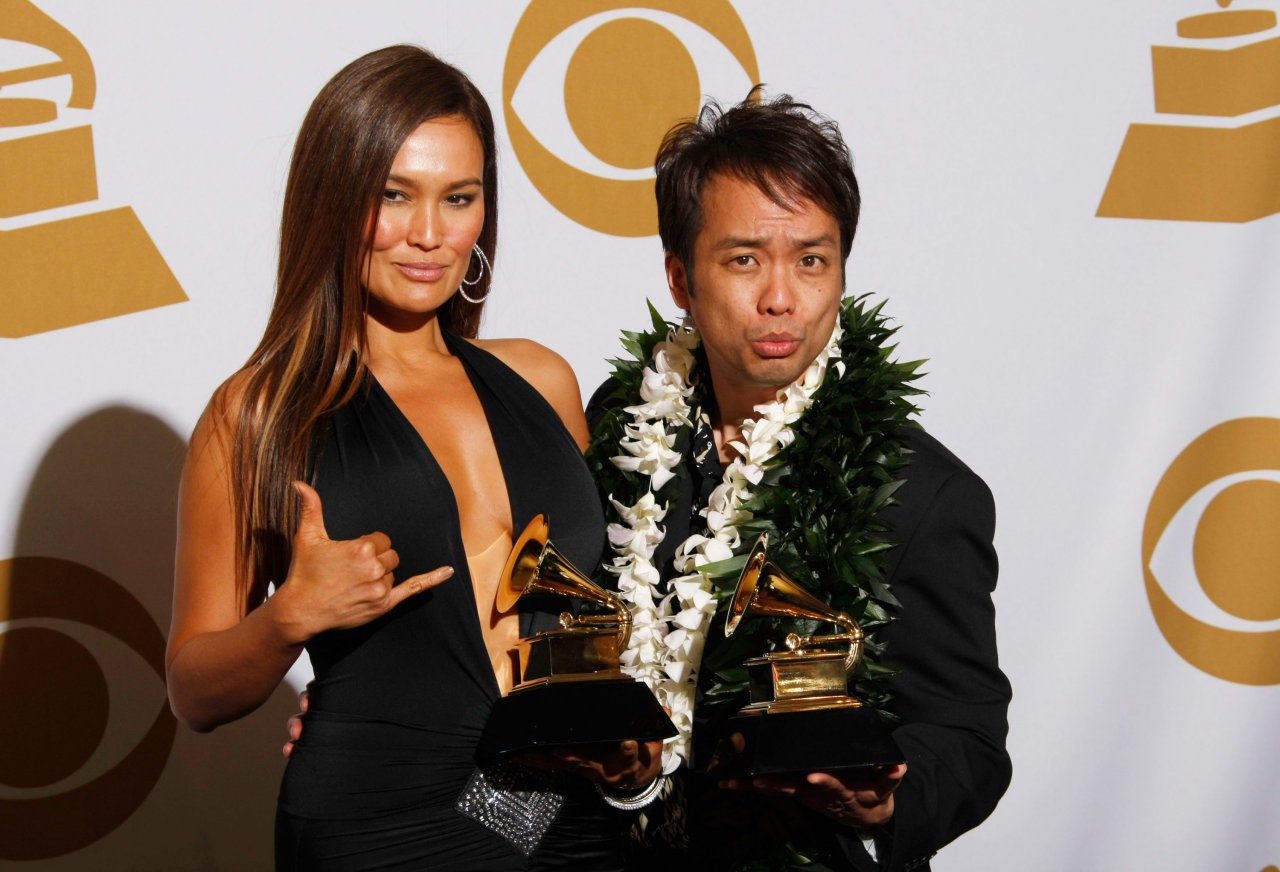 Tia Carrere